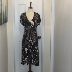 Ellie Tahari Maroon and tan printed jersey dress